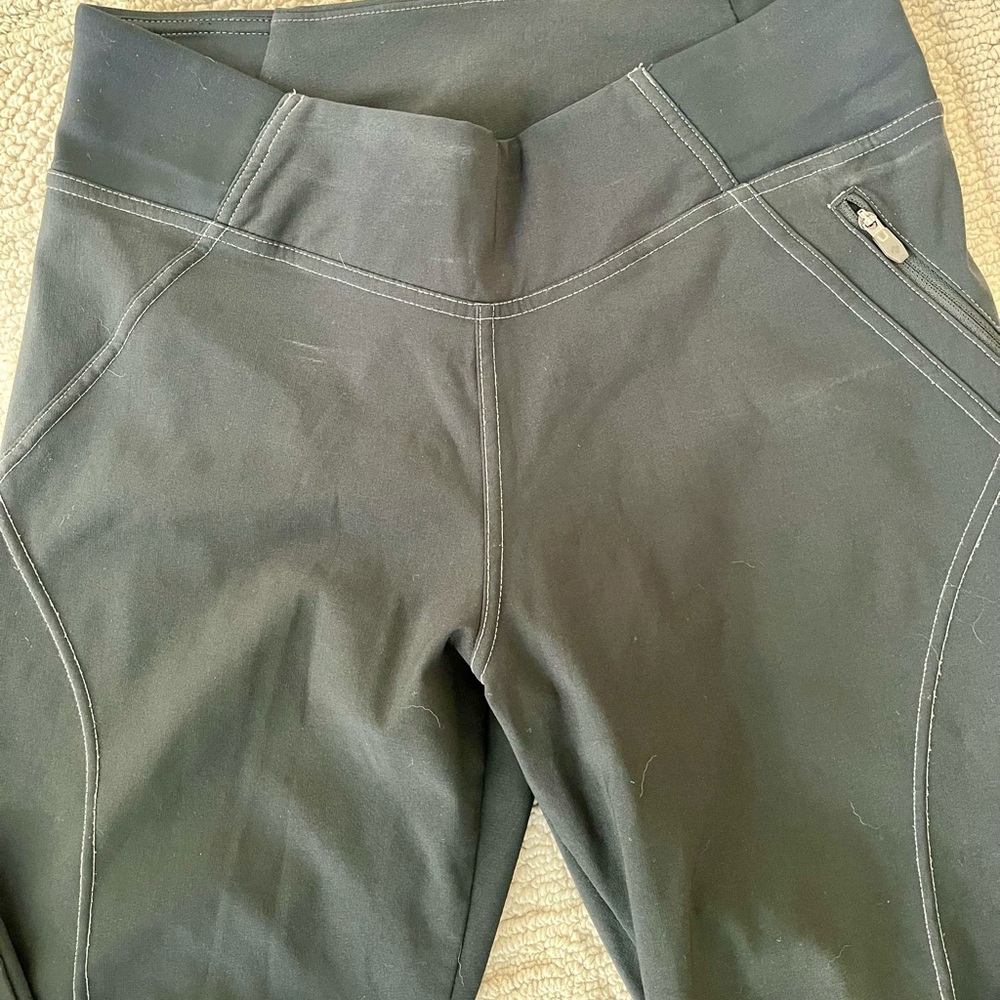 Columbia Black Sportswear